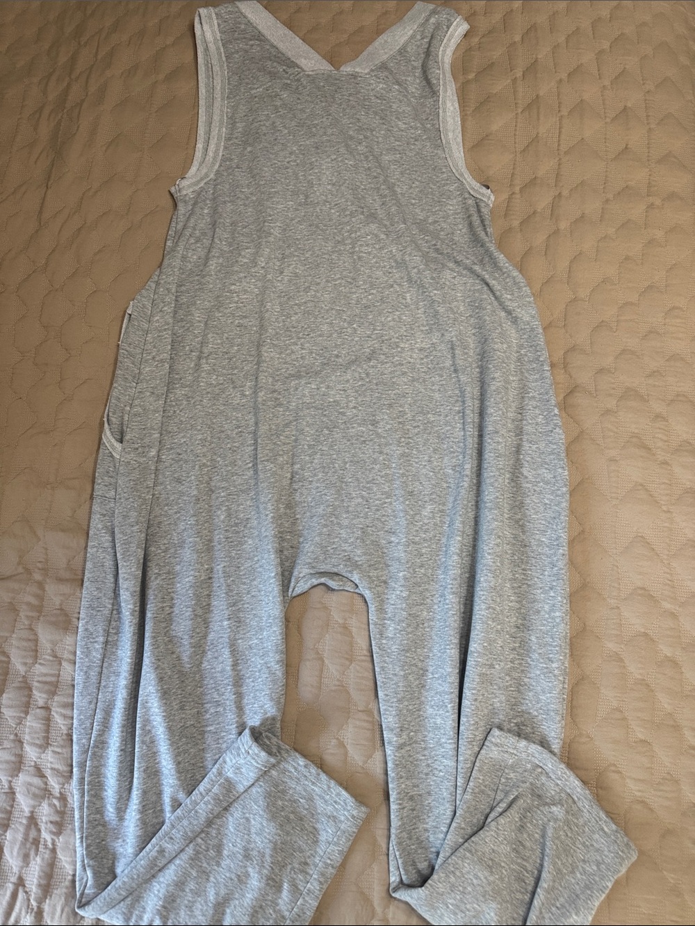 Newin Light Grey Sleeveless Lounge Romper Baggy and Barrel with Side Pockets - Picture 7 of 7